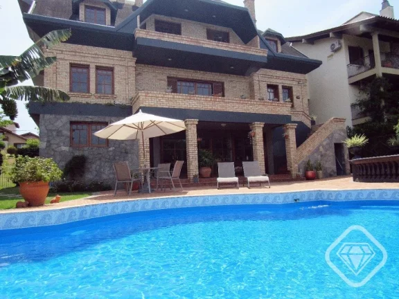 Imagem Residência de Luxo com Vista Deslumbrante para o Guaíba

Condomínio de Alto Padrão, 4 dormitóri...
