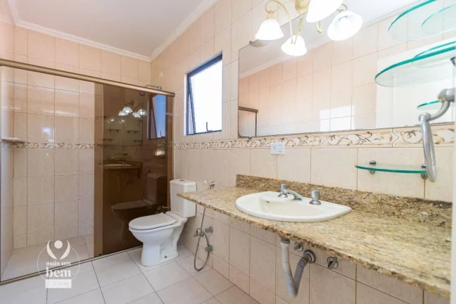 Imagem Sobrado de ESQUINA com ÁREA GOURMET com 3 quartos, 1 Suíte, 1 Demi-Suite, Área Gourmet à venda, 220 m² por R$ 899.900 - Portão - Curitiba/PR