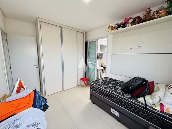Imagem Apartamento Cobertura Duplex com 3 dormitórios e 2 vagas demarcadas - Marapé / Santos
