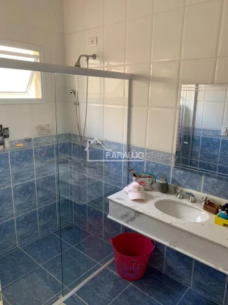 Imagem Casa em Condomínio à venda em Aldeia da Mata com 246m² 3 suítes, 4 vagas
