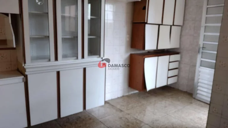 Imagem Sobrado à venda 3 Quartos, 1 Suite, 2 Vagas, 672M², Santa Maria, Santo André - SP
