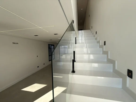Imagem Vende Casa Moderna com 3 Dormitórios e Quintal Nova Jaguari