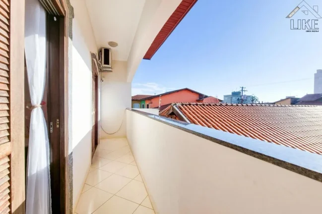 Imagem Casa com Piscina e Churraqueira na Zona Sul