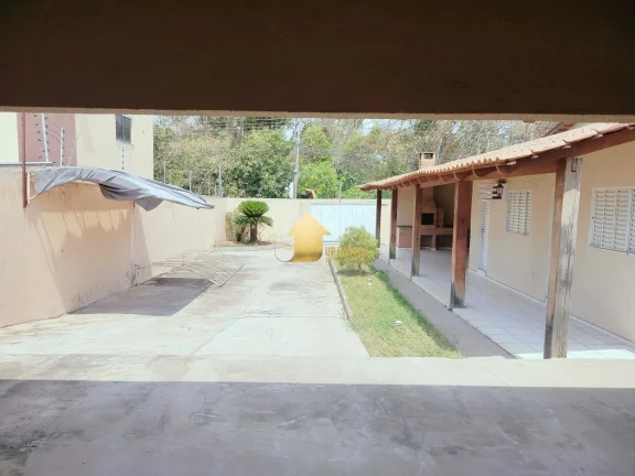 Imagem Casa 4 Quartos no bairro Santa Cruz 2