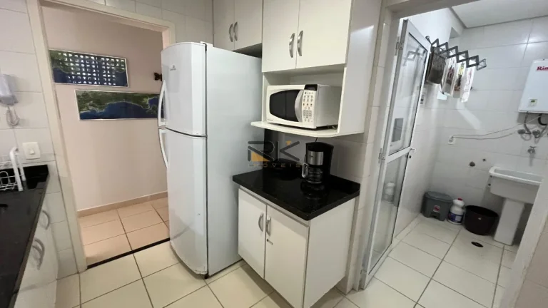 Imagem APARTAMENTO PRAIA GRANDE com 2 dormitórios sendo 1 suíte,1 vaga de garagem,varanda gourmet com churrasqueira,sala 2 ambientes