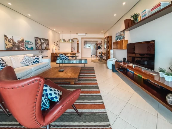 Imagem Imóvel de Luxo: Apartamento à Venda em Riviera de São Lourenço Módulo 07, 4 Quartos, 4 Suítes, 3 Salas, 4 Vagas, 214,52m².