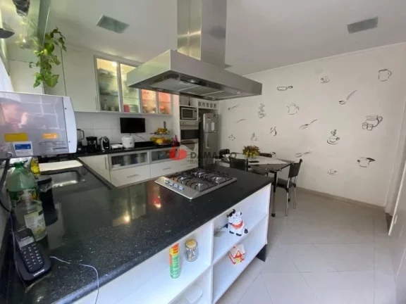 Imagem Sobrado à venda 2 Quartos, 2 Suites, 2 Vagas, 180M², Quinta da Paineira, São Paulo - SP