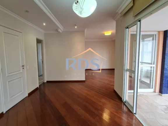 Apartamento de 144m com 4 dormitórios, excelente localização