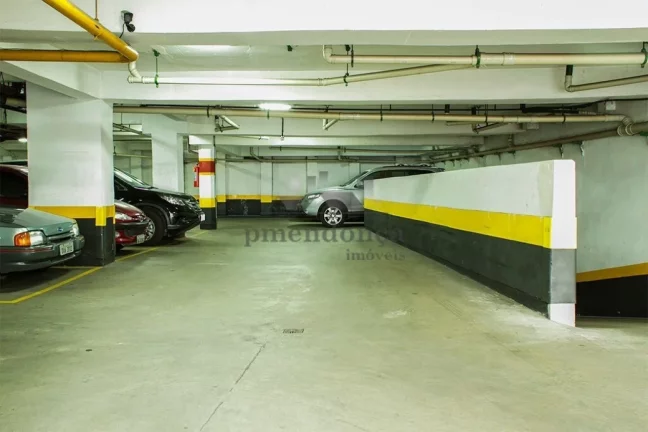 Imagem Apartamento em Higienópolis com 3 quartos (2 suítes) e 3 vagas, 196m²