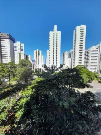 Imagem Apto. com 3 qts, 1 suíte, 2 vagas, 136m2 em Boa Viagem...