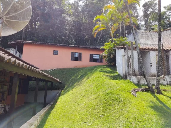 Imagem Bela Chácara Financiamento Bancário em Condomínio Fechado