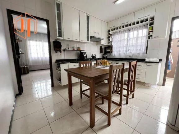 Imagem Casa para Venda em São José dos Pinhais, Cruzeiro, 2 dormitórios, 1 suíte, 3 banheiros, 2 vagas