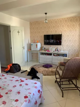 Imagem Casa no Condomínio Porto Feliciano: 2 Quartos, Piscina Particular - Confira!