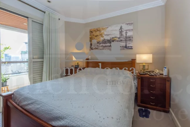 Imagem Apartamento a venda em andar alto com 03 suítes e 4 vagas, 246m²