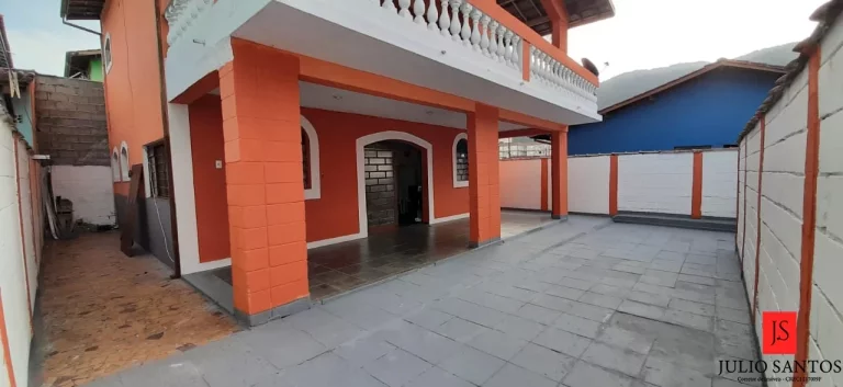 Imagem DUAS CASAS NO PEREQUÊ AÇU PROXIMO PRAIA