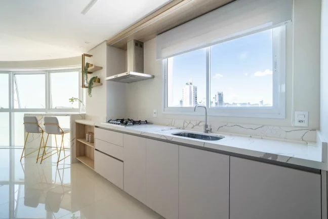 Imagem Apartamento com 4 dormitórios à venda sendo 2 suítes, 131.77 m² por - R$ 6.700.000,00 - Centro - Bal. Camboriú/SC