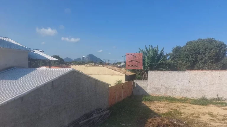 Imagem Casa para Venda em Maricá/RJ - 2 Dorm. 80 m2 Área Útil