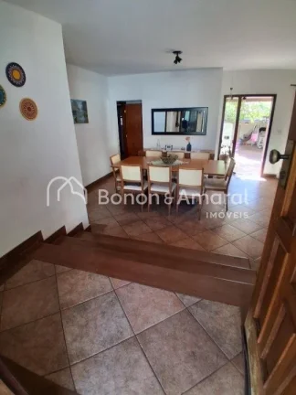Imagem Excelente oportunidade para quem busca conforto, segurança e funcionalidade. Esta casa térrea poss...
