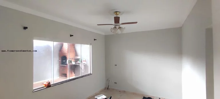 Imagem Casa para Venda em Limeira, Parque Nossa Senhora das Dores, 3 dormitórios, 1 banheiro, 2 vagas