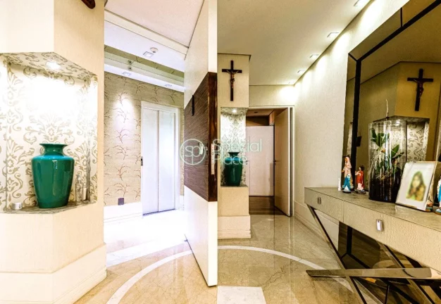Imagem Excelente apartamento com 400m² no Morumbi, living super espaçoso integrado ao home theater e à s...