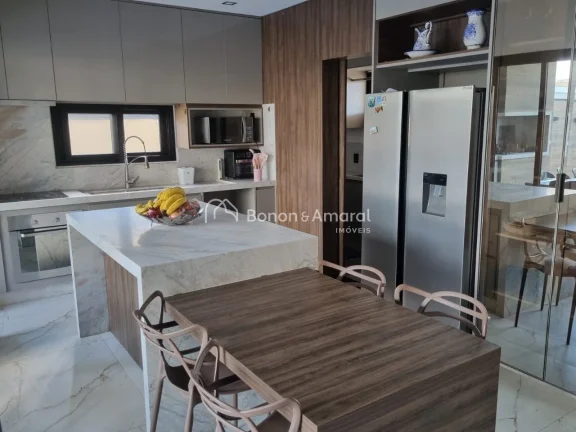 Imagem A casa perfeita para você que busca por conforto e sofisticação!
Dotado de excelente acabamento e...