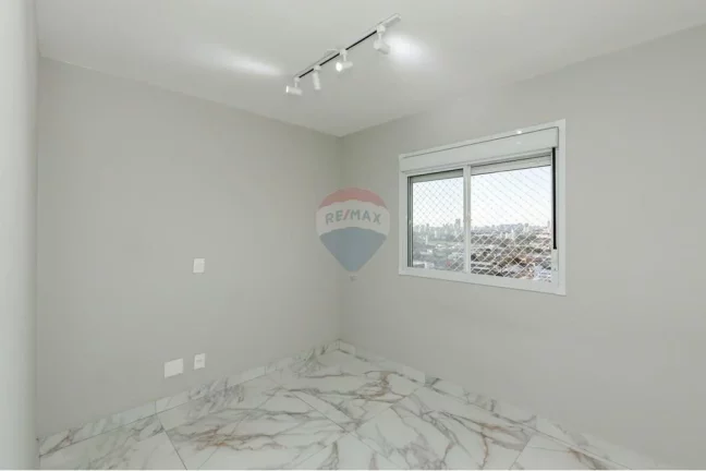 Imagem Apto com living ampliado, 2 dorms e vaga coberta