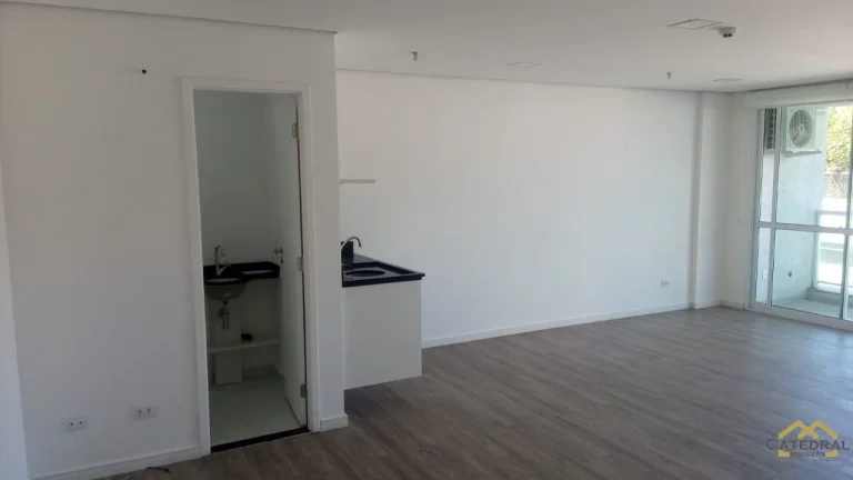 Imagem Sala Comercial para Venda na Avenida 9 de Julho ao lado do Pão de Açúcar