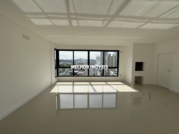 Imagem Apartamento á venda com 3 suítes no centro Sul de Balneário Camboriú - SC