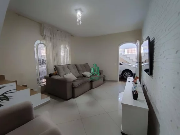 Imagem Lindo Sobrado de esquina com 170mt² - 3 dorm. /2 Banheiros e 3 Vagas