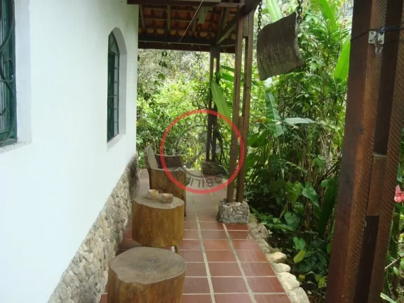 Imagem 3 casas no mesmo terreno, boa opção para investimento e moradia