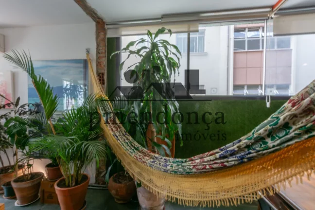 Imagem Charmoso apartamento no coração da Av Angélica, com 3 quartos (1 suíte) e 1 vaga