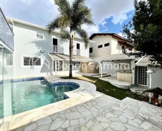 Imagem **UMA CASA PARA CHAMAR DE OÁSIS!**

Situada em uma localização privilegiada, próximo a padarias,...