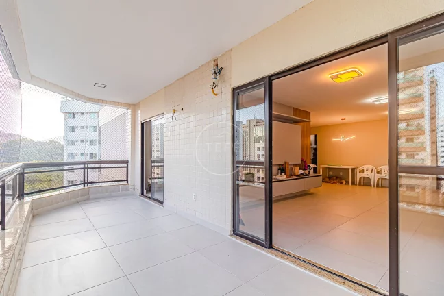 Imagem APARTAMENTO REFORMADO com 3 QUARTOS no CONDOMÍNIO GRAND PRIX - Barra Olímpica