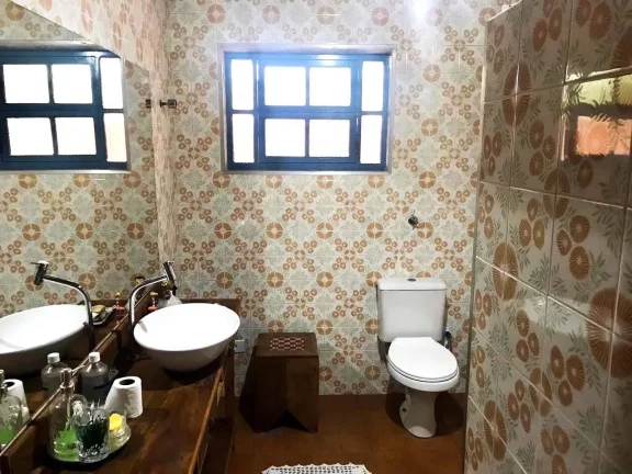 Imagem Linda casa às venda ou locação no centro de Iguape/SP