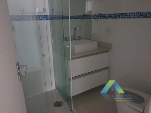 Imagem Apartamento com 4 Quartos e 5 banheiros à Venda, 228 m²