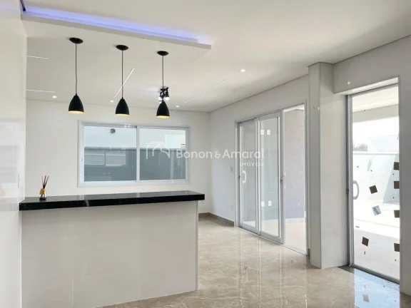 Imagem Casa com 3 suítes, varanda, sala de estar, sala de jantar, cozinha, área de serviço, quintal, esp...