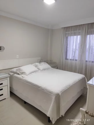 Imagem Apartamento com 03 dormitórios na Quadra Mar em Balneário Camboriú