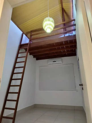 Imagem Casa alto padrão com 3 dormitórios sendo 1 suíte e garagem ampla em Balneário Camboriú