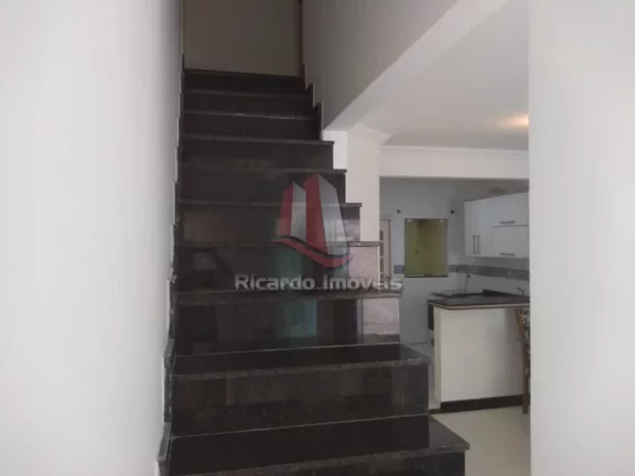 Imagem Casa Duplex Alto Padrão Condomínio Peró