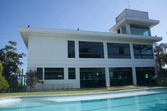 Imagem Praia da Enseada** Linda Mansão Frente Total Para o Mar**, Altíssimo Padrão, 6 Garagens, Piscina, Churrasqueira, Lago etc.. TOP!