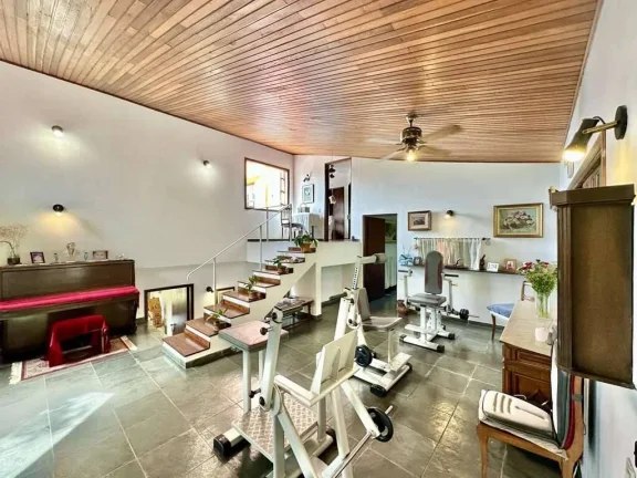 Imagem Rua das Granjas (Miolo) - 4 dorm / 2 sts, linda vista!