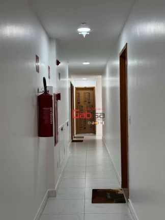 Imagem Apartamento com 3 dormitórios à venda, 68 m² por R$ 499.000 - Palmeiras - Cabo Frio/RJ