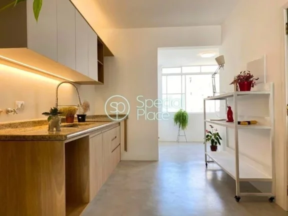 Imagem Lindo apartamento reformado em Higienópolis. São 185m² de área privativa, 03 suítes e 02 vagas ...