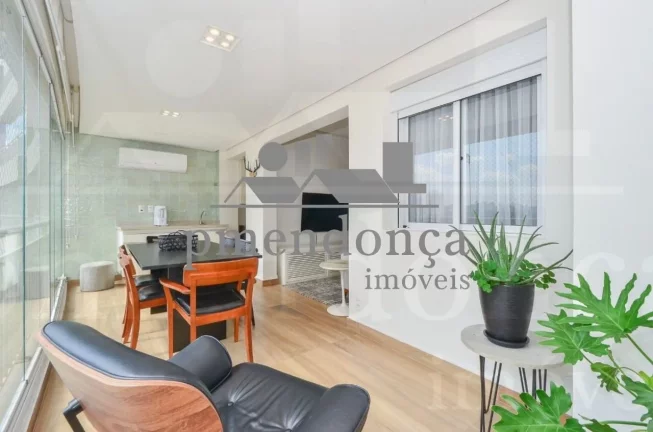 Imagem Apartamento a venda Pinheiros com 2 quartos (1 suíte) e 1 vaga, 68m²