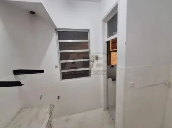 Imagem Apartamento à venda no Leme, 48m2, 2Quartos, na R. Dias Lopes.