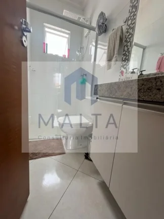 Imagem Casa Geminada para Venda em Belo Horizonte, Planalto, 3 dormitórios, 1 suíte, 3 banheiros, 2 vagas