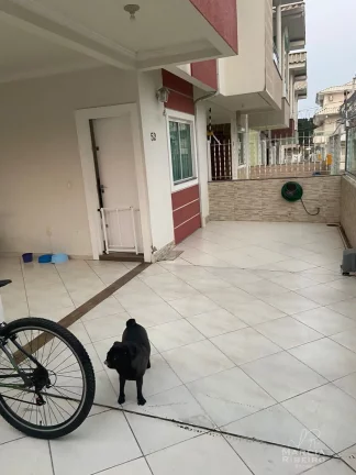 Imagem Casa com 3 dormitórios no bairro Ingleses