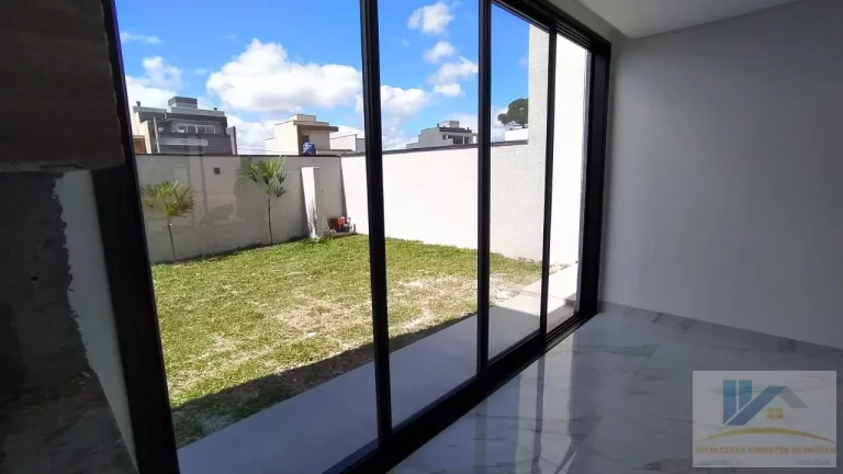 Imagem Sobrado para Venda em São José dos Pinhais, Costeira, 3 dormitórios, 1 suíte, 2 banheiros, 2 vagas