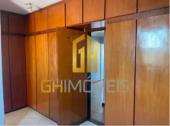 Imagem AP1537

Apartamento, 3 quarto, Condominio do Edificio Caroline, Centro, com 100m² de área privativ...