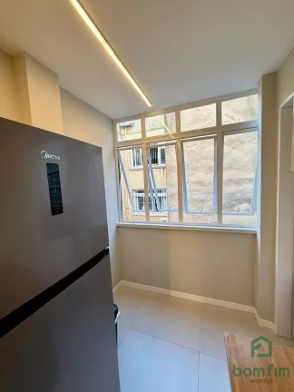 Imagem Belíssimo apto 2 dorm. no bairro Moinhos de Vento/RS. - AP2352